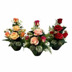 COMPOSITION ROSE, BOUTONS DE ROSE